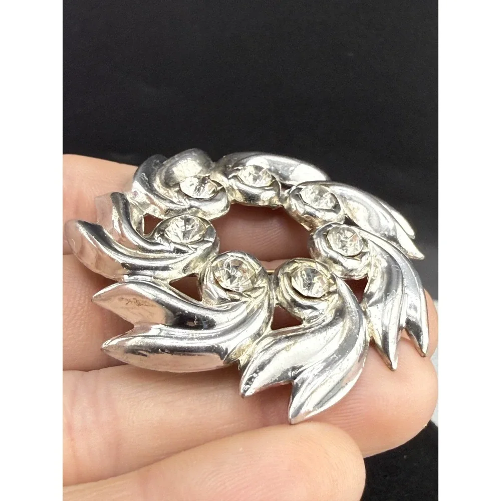Vintage Rhinestone Dome Wreath Brooch Lot Silver Tone